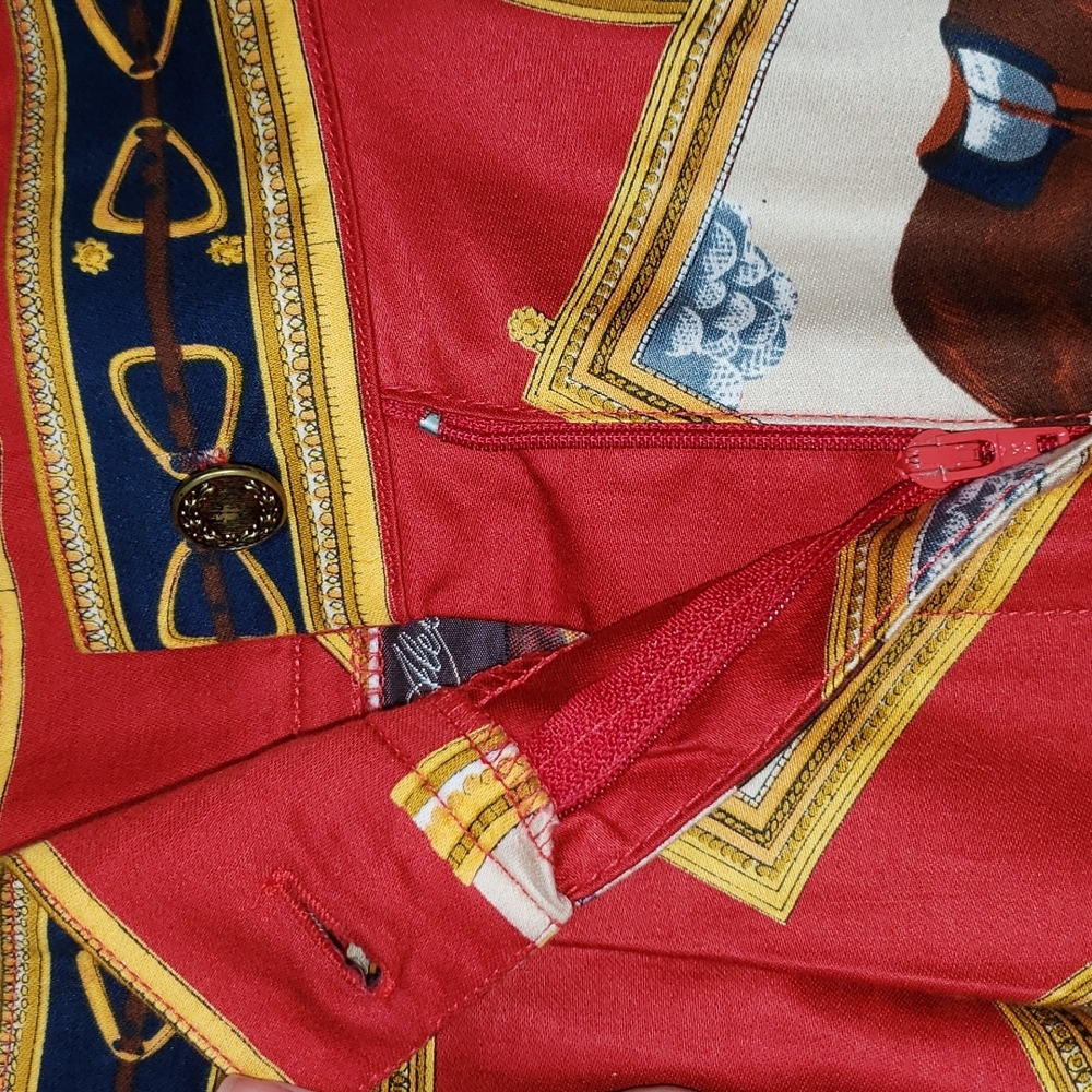 Vintage Alexander Campbell Red and Yellow Horse Portrait Pencil Skirt, Size 10. - Picture 4 of 6
